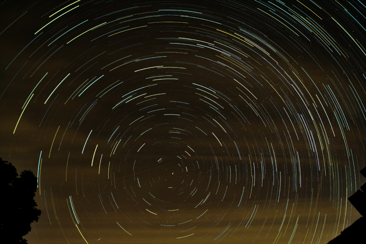The final star trail image with the gaussian blurred sky glow subtracted